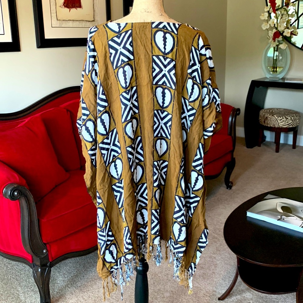 Beautiful Swimsuit Coverup!!! 🤩 - Picture 2 of 2